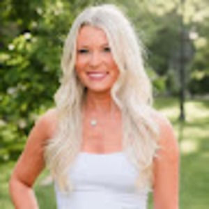 Meet your Posher, Isabel